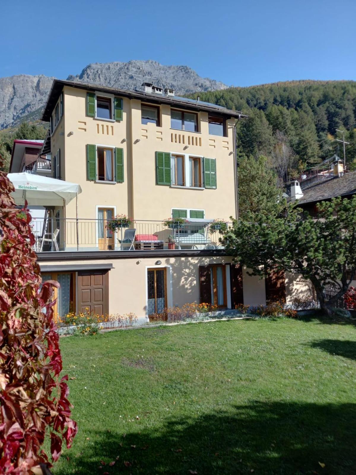Appartamenti Via Monte Braulio 19 Bormio Luaran gambar