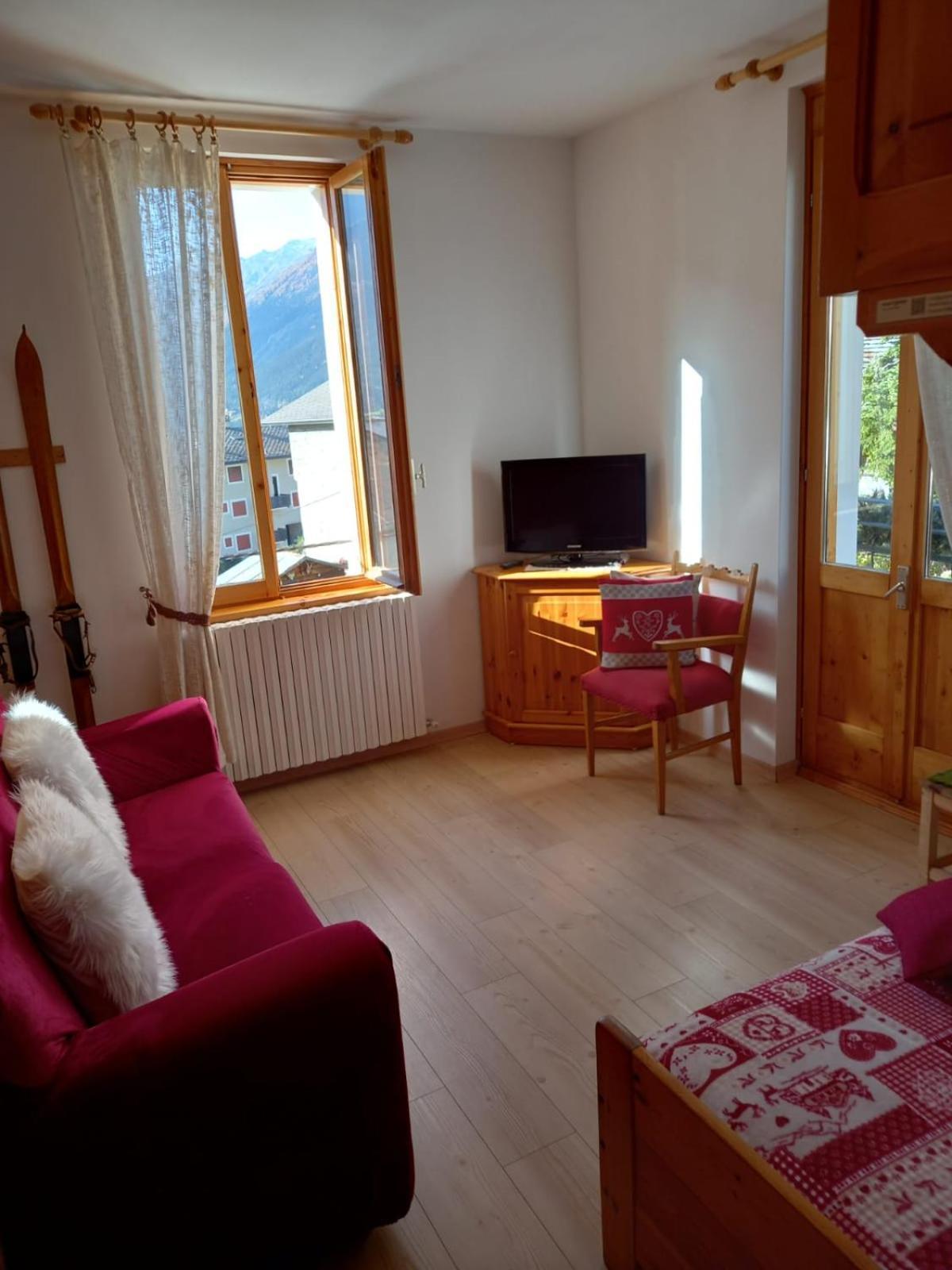 Appartamenti Via Monte Braulio 19 Bormio Luaran gambar
