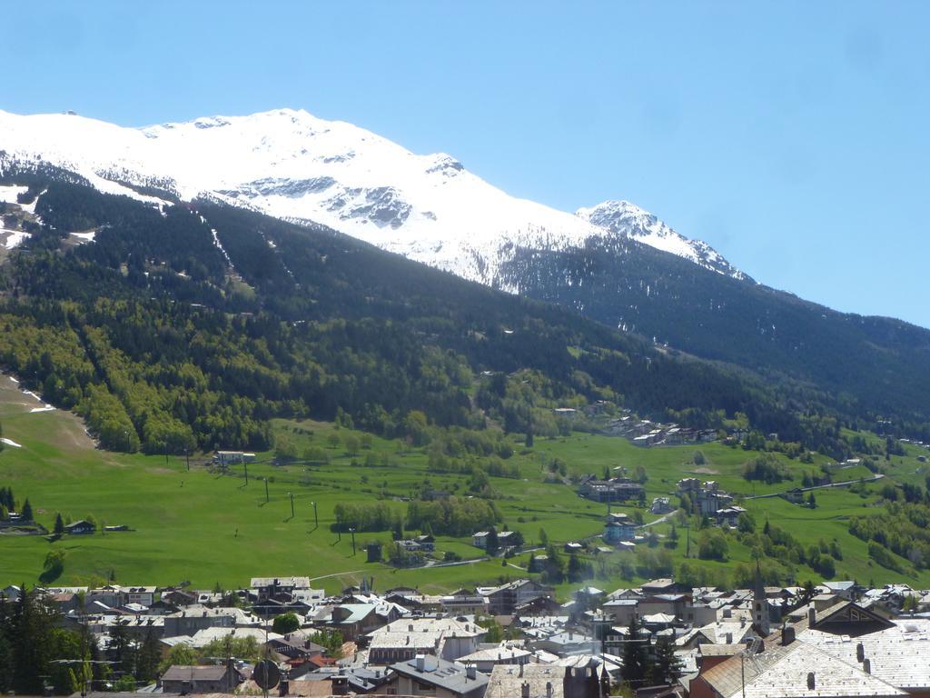 Appartamenti Via Monte Braulio 19 Bormio Luaran gambar